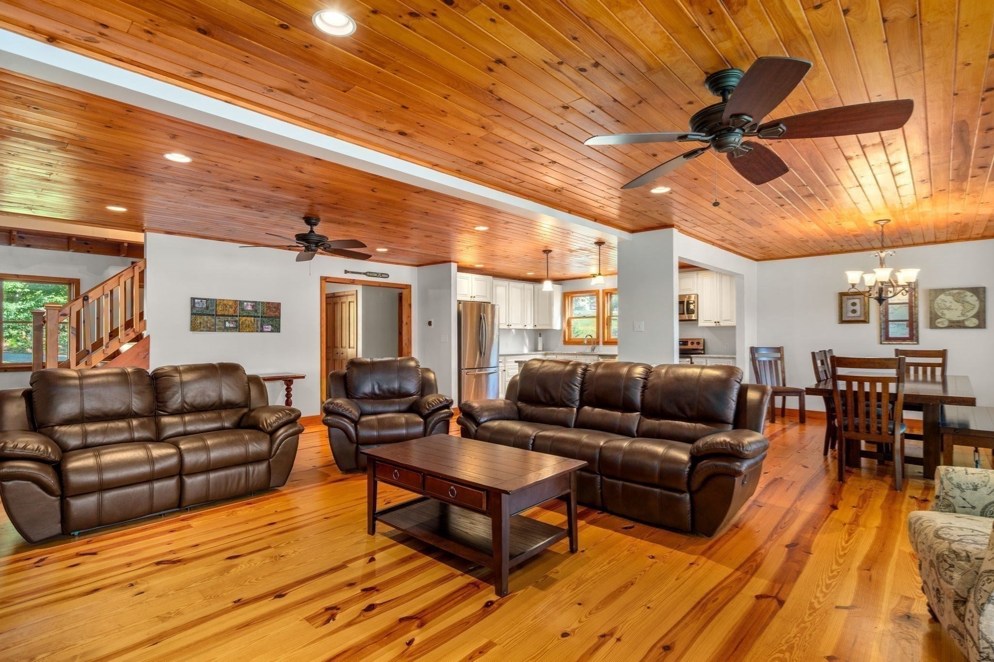 10 Klondike Rd, Dudley, MA Photo #12