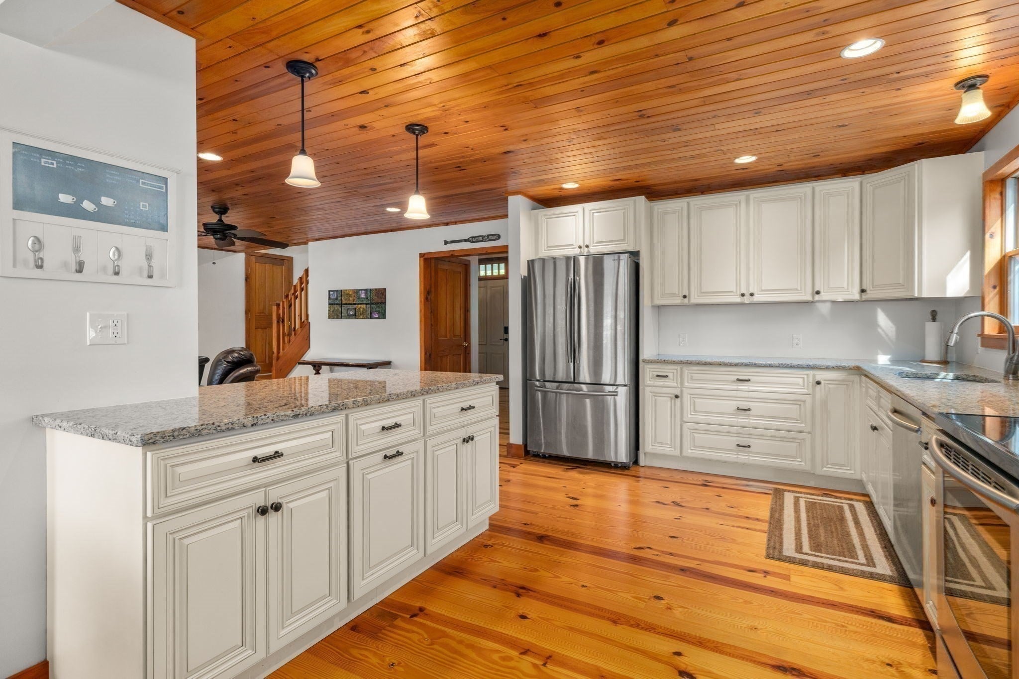 10 Klondike Rd, Dudley, MA Photo #18