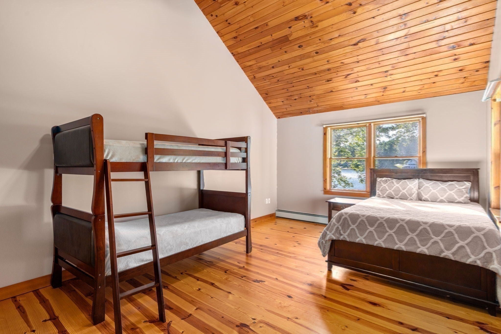 10 Klondike Rd, Dudley, MA Photo #25