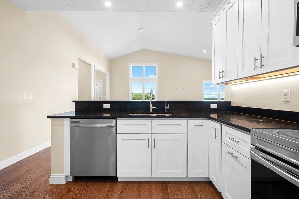 17 Pinnacle Place #108, Millbury, MA, 17 Pinnacle Place #108, Millbury, MA Photo #14