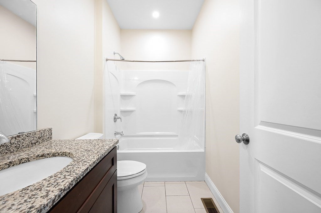 17 Pinnacle Place #108, Millbury, MA, 17 Pinnacle Place #108, Millbury, MA Photo #18