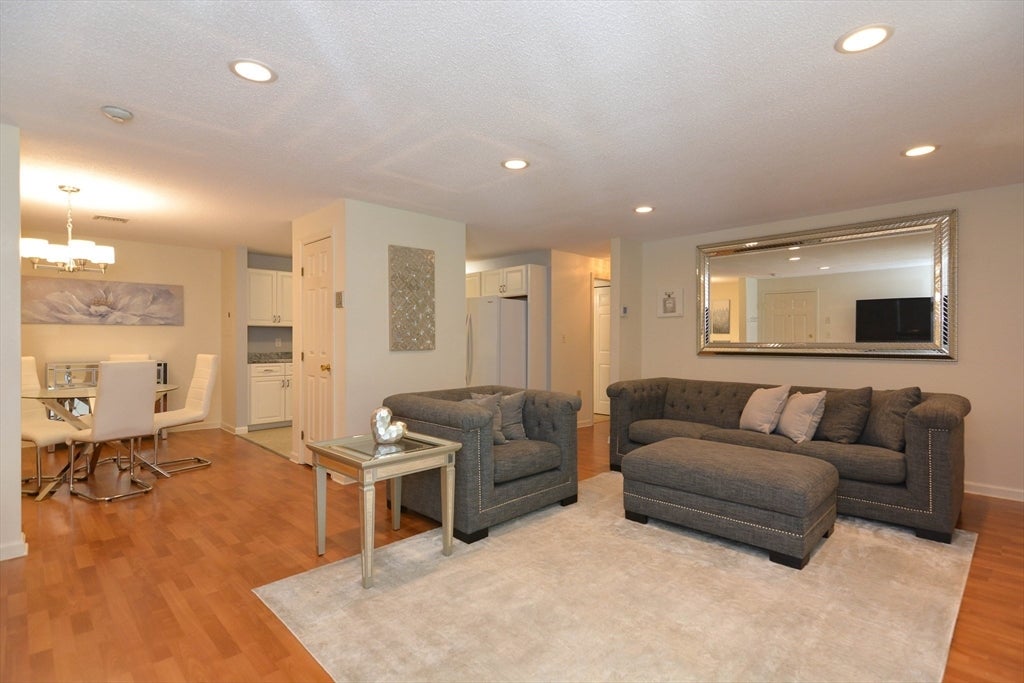 Photo of 14 Bourbon St, Peabody, MA