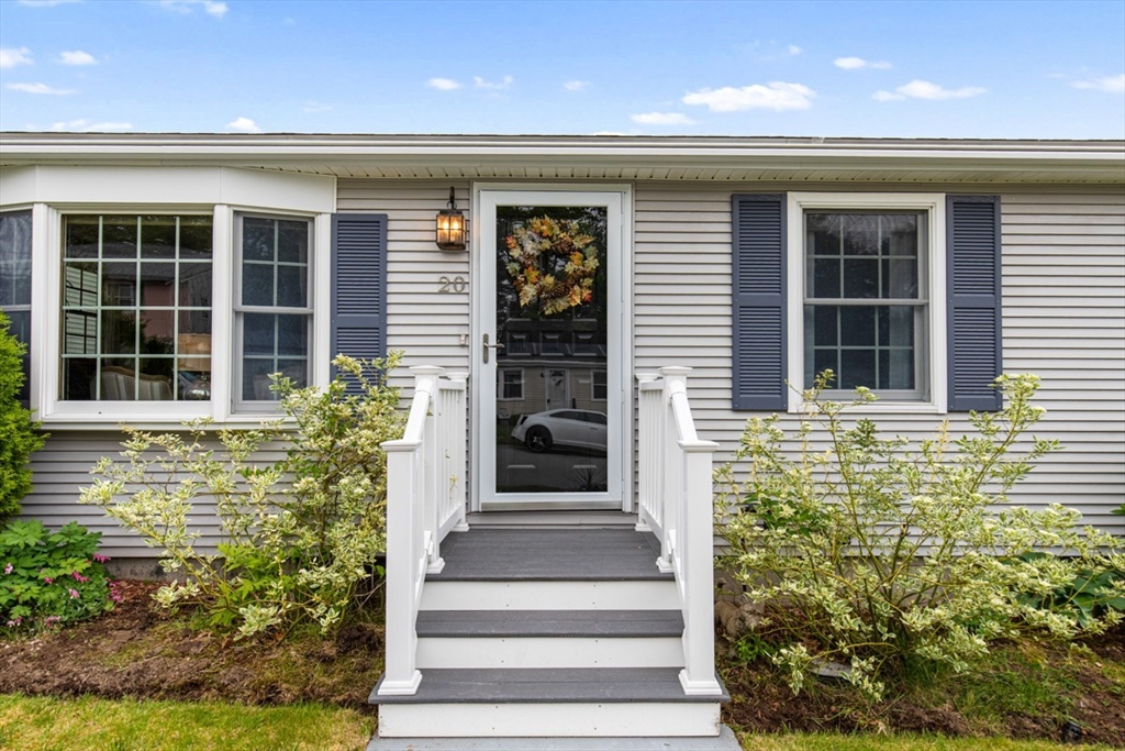 20 Maxine St