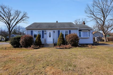 24 Herbert St Longmeadow MA 01106