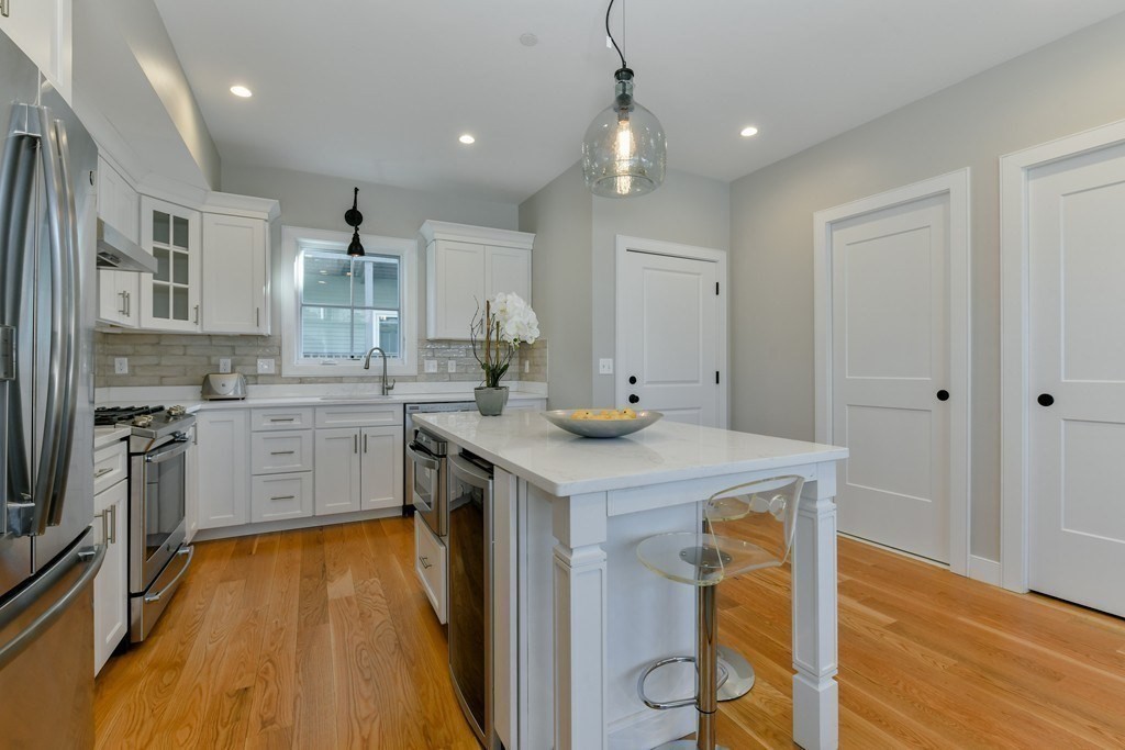 145 Stoughton St #4, Boston, MA Photo #4