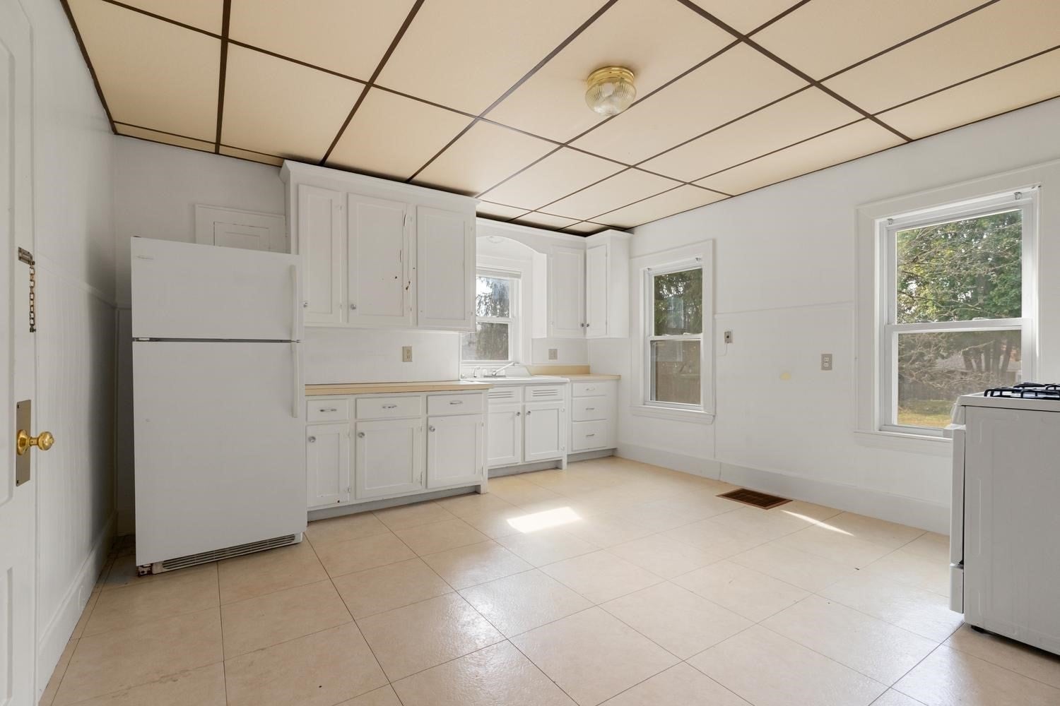 20 W Water St, Wakefield, MA, 20 W Water St, Wakefield, MA Photo #9