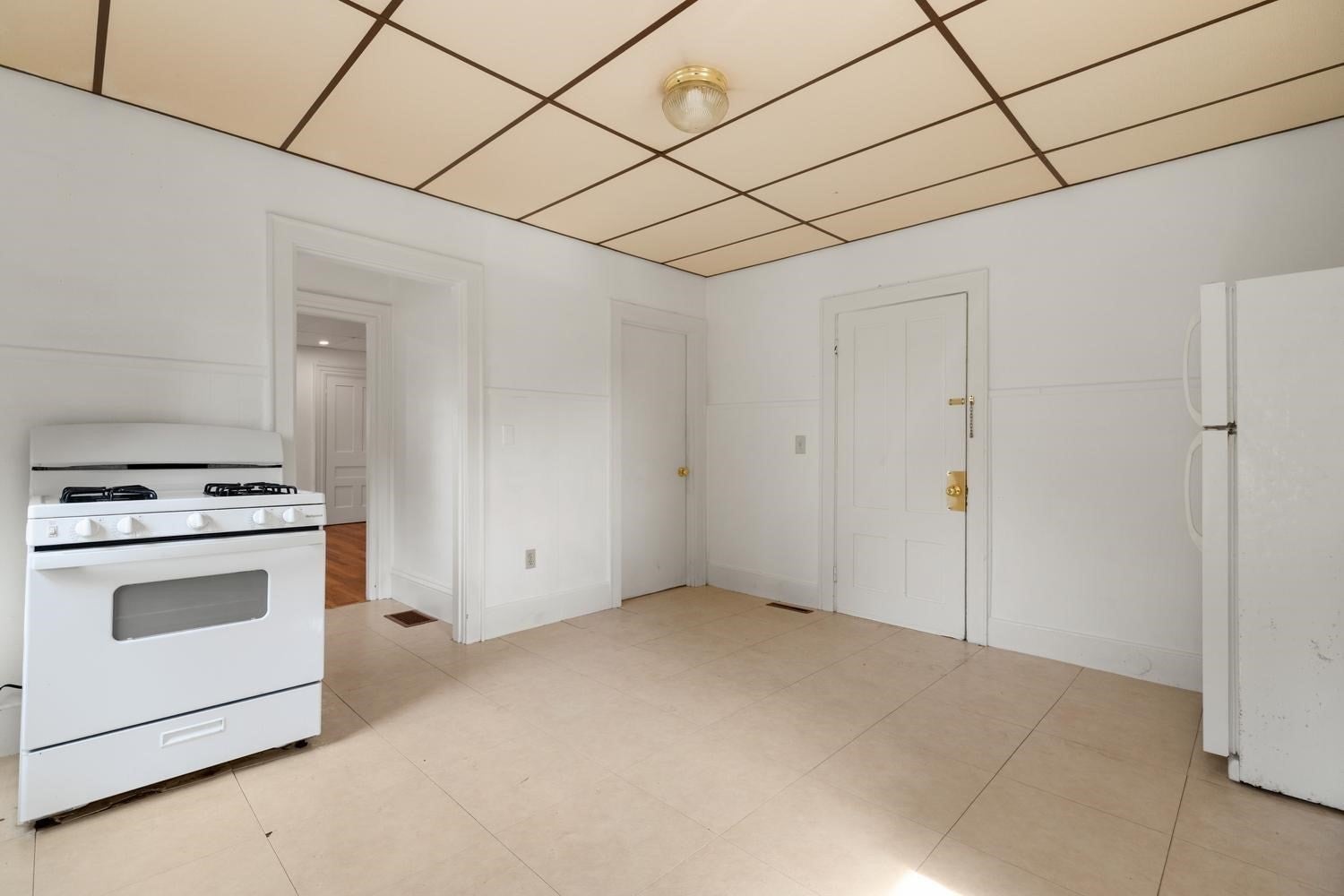 20 W Water St, Wakefield, MA, 20 W Water St, Wakefield, MA Photo #10