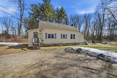 5 Torrey St Easthampton MA 01027