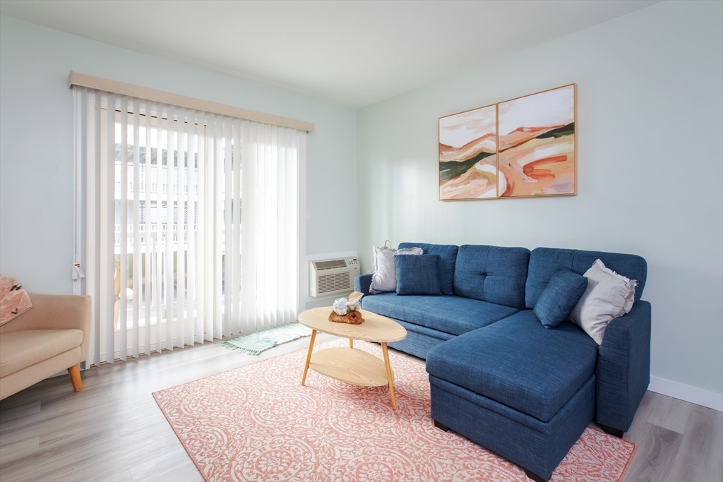 449 Ocean Boulevard 213