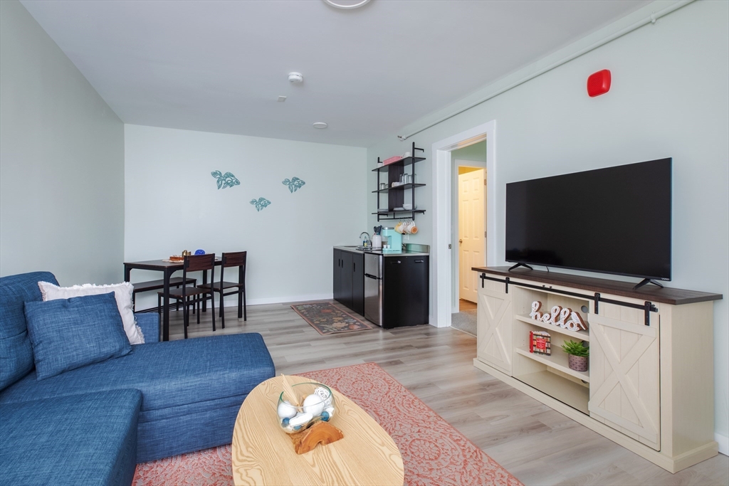 449 Ocean Boulevard 213