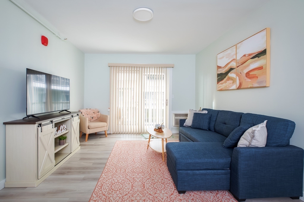 449 Ocean Boulevard 213