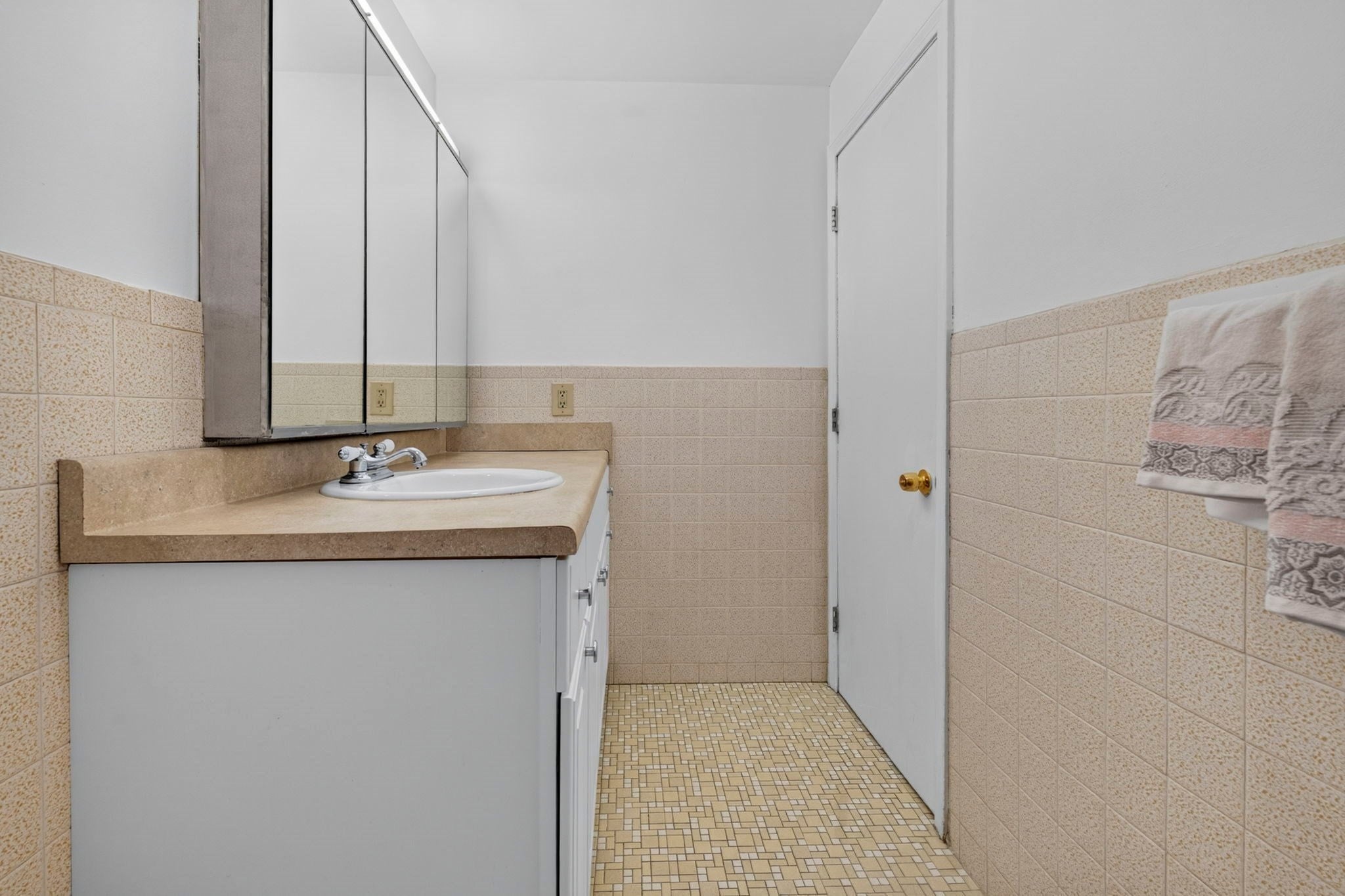 2 Greenbriar Drive #108, North Reading, MA, 2 Greenbriar Drive #108, North Reading, MA Photo #20