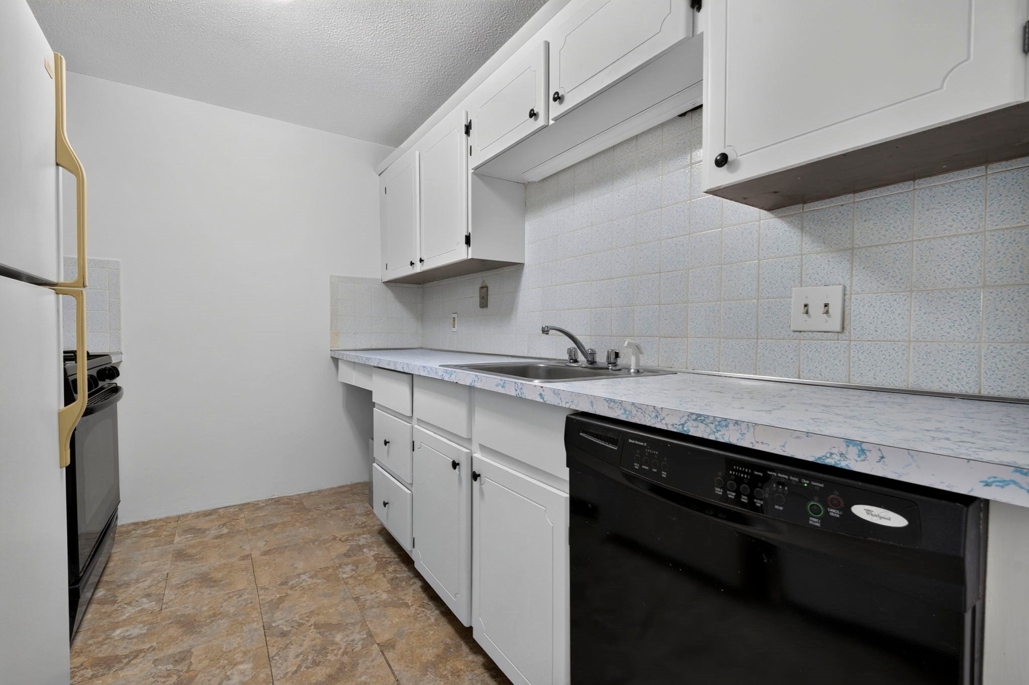 2 Greenbriar Drive #108, North Reading, MA, 2 Greenbriar Drive #108, North Reading, MA Photo #11