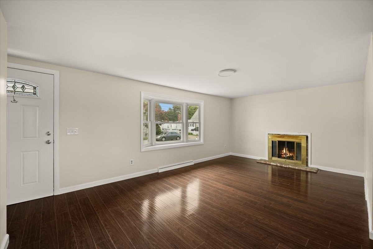 18 Pearl St, Taunton, MA, 18 Pearl St, Taunton, MA Photo #9