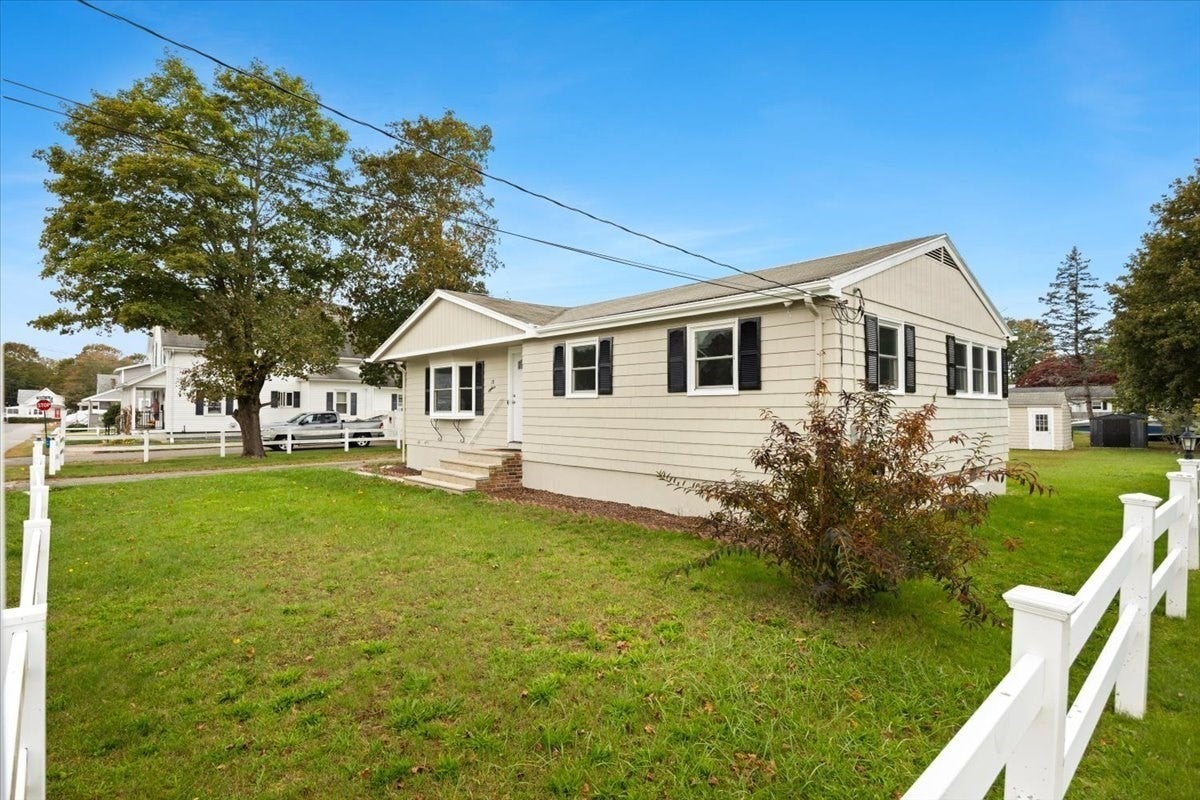 18 Pearl St, Taunton, MA, 18 Pearl St, Taunton, MA Photo #4