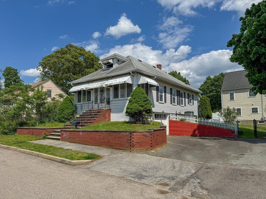 62 Fountain St