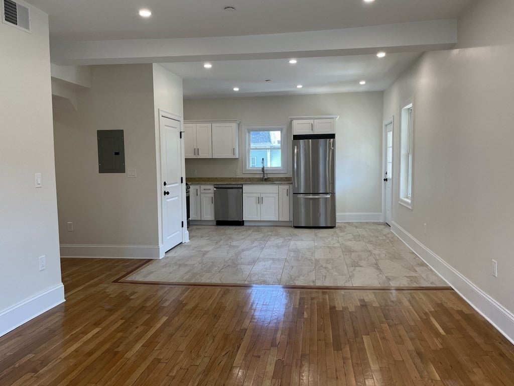 14 Weld Ave #2, Boston, MA Photo #4