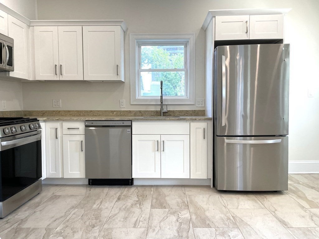 14 Weld Ave #2, Boston, MA Photo #5