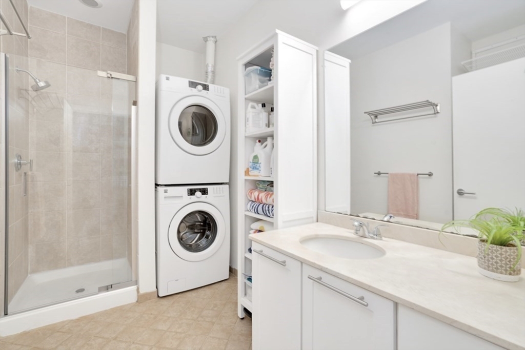 Boston, Massachusetts 02135, United States, 2 Bedrooms Bedrooms, ,2 BathroomsBathrooms,Residential,Active,127470