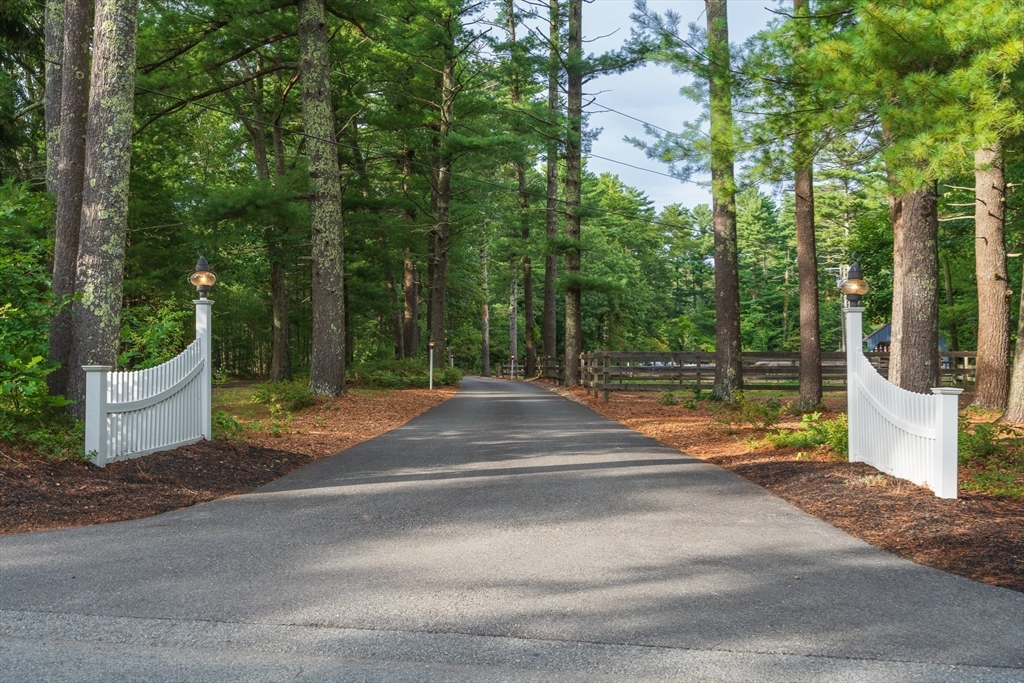 11 Beaver Dam Road