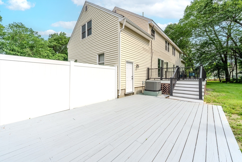5 Betsy Ln 5