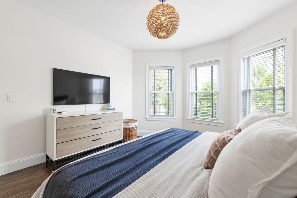 735 E 3rd St #3, Boston, MA, 735 E 3rd St #3, Boston, MA Photo #10