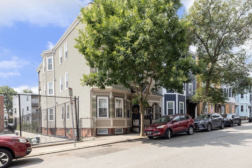 735 E 3rd St #3, Boston, MA, 735 E 3rd St #3, Boston, MA Photo #24