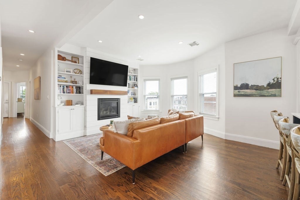 735 E 3rd St #3, Boston, MA, 735 E 3rd St #3, Boston, MA Photo #5