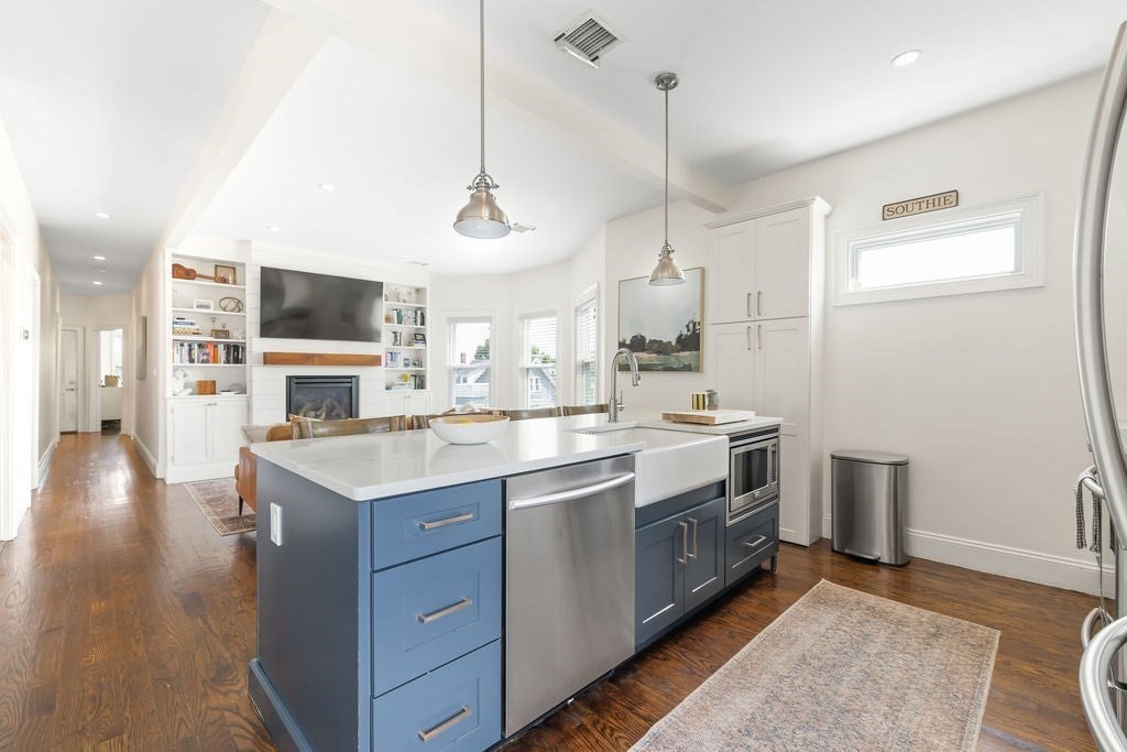 735 E 3rd St #3, Boston, MA, 735 E 3rd St #3, Boston, MA Photo #4