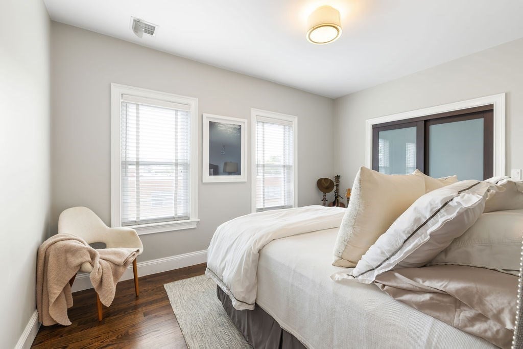 735 E 3rd St #3, Boston, MA, 735 E 3rd St #3, Boston, MA Photo #14