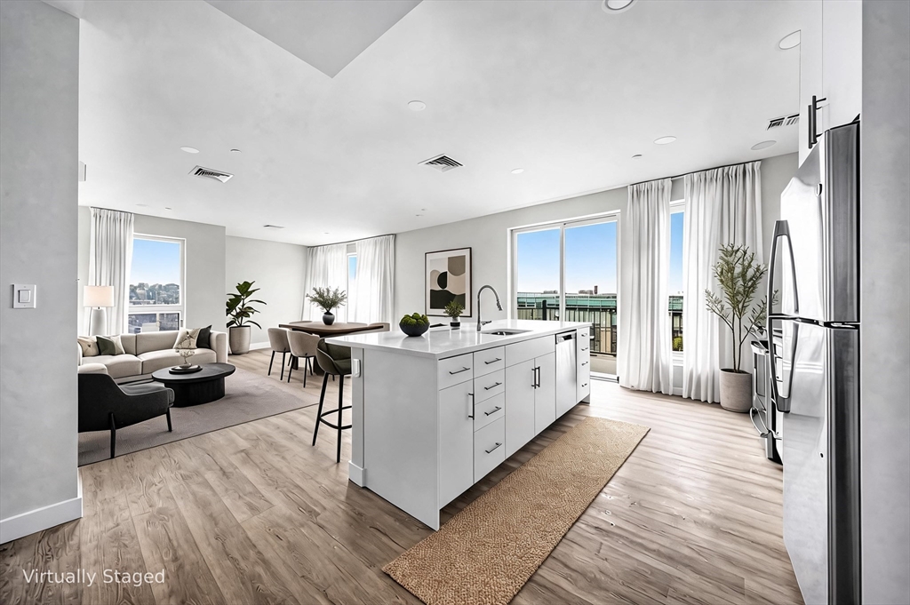 157 Chestnut Street 401