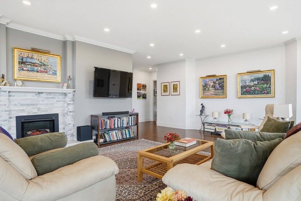 79 Florence Street 600S