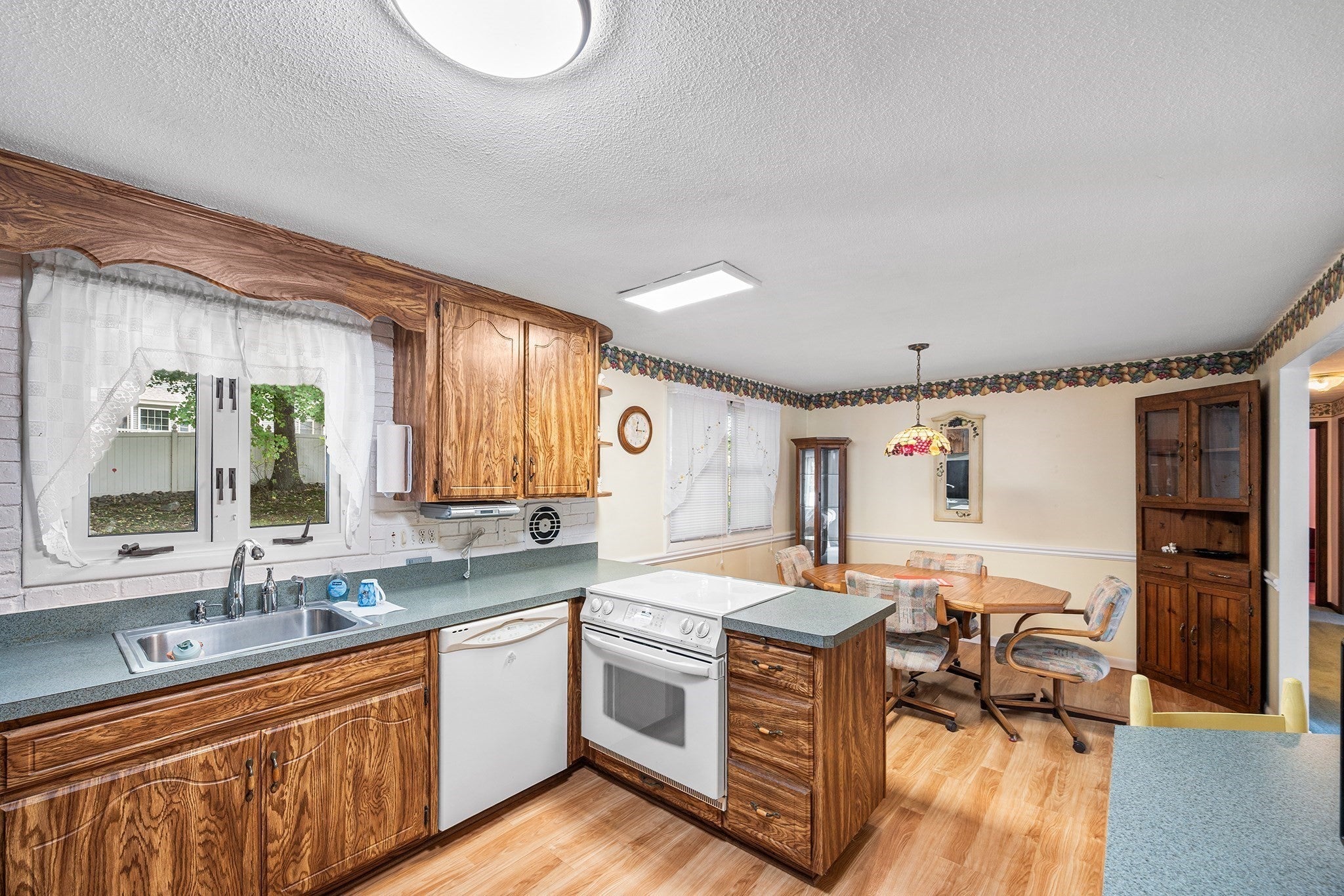 53 Catherine Dr, Peabody, MA, 53 Catherine Dr, Peabody, MA Photo #11