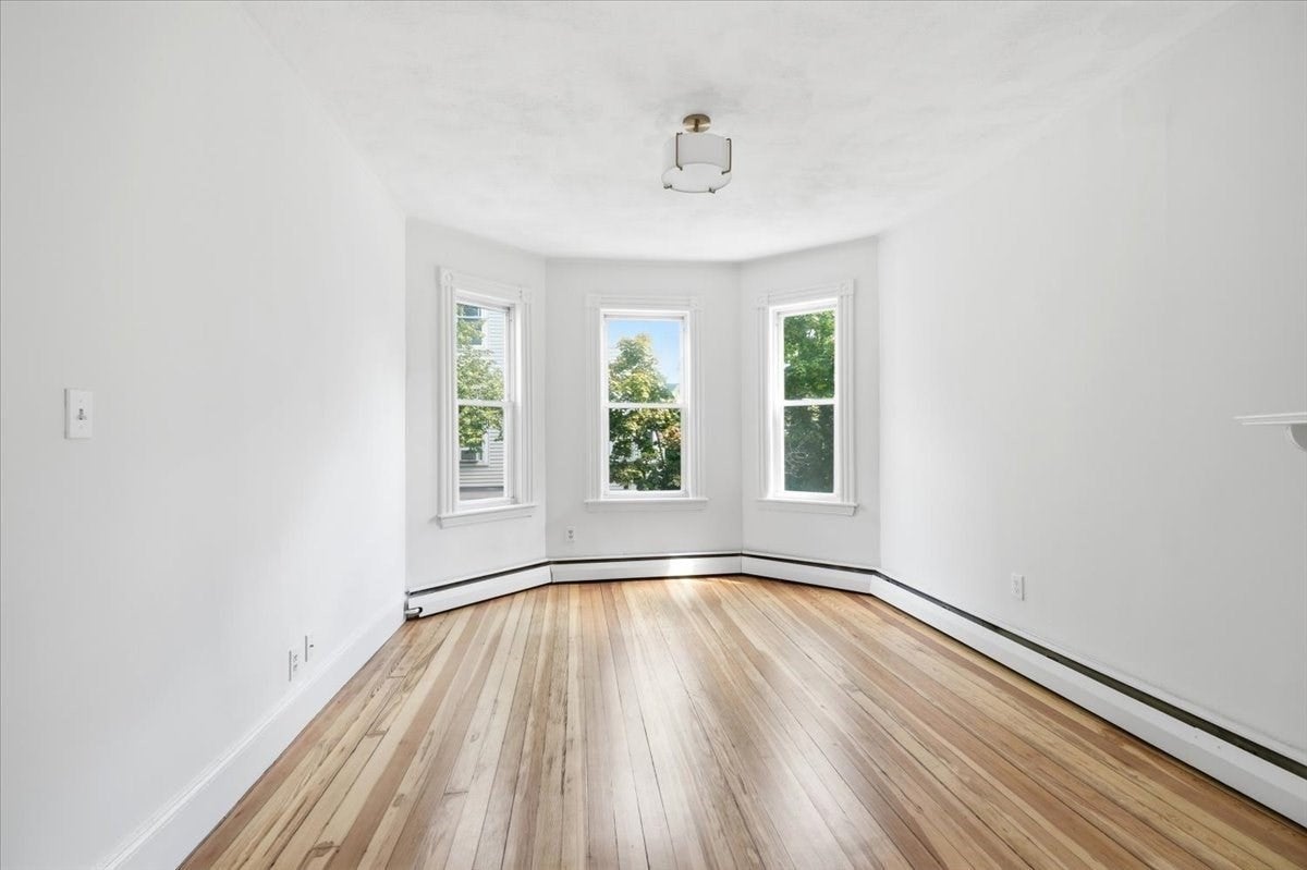 9 Hatch St 2