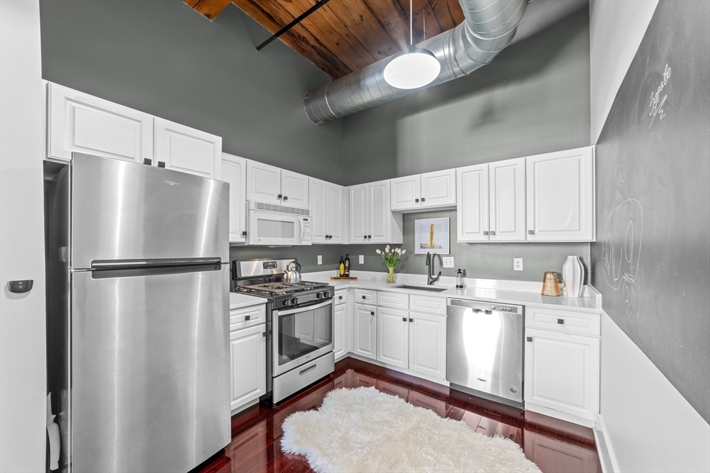 37 Millyard 206