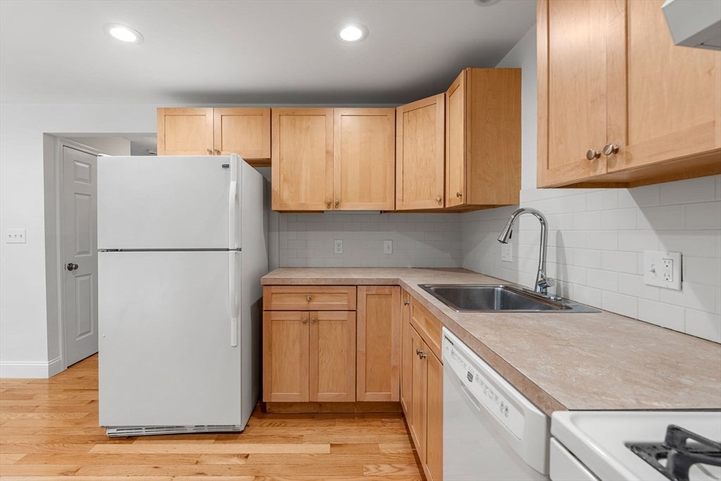 9 Franzone Dr #9, Haverhill, MA, 9 Franzone Dr #9, Haverhill, MA Photo #22