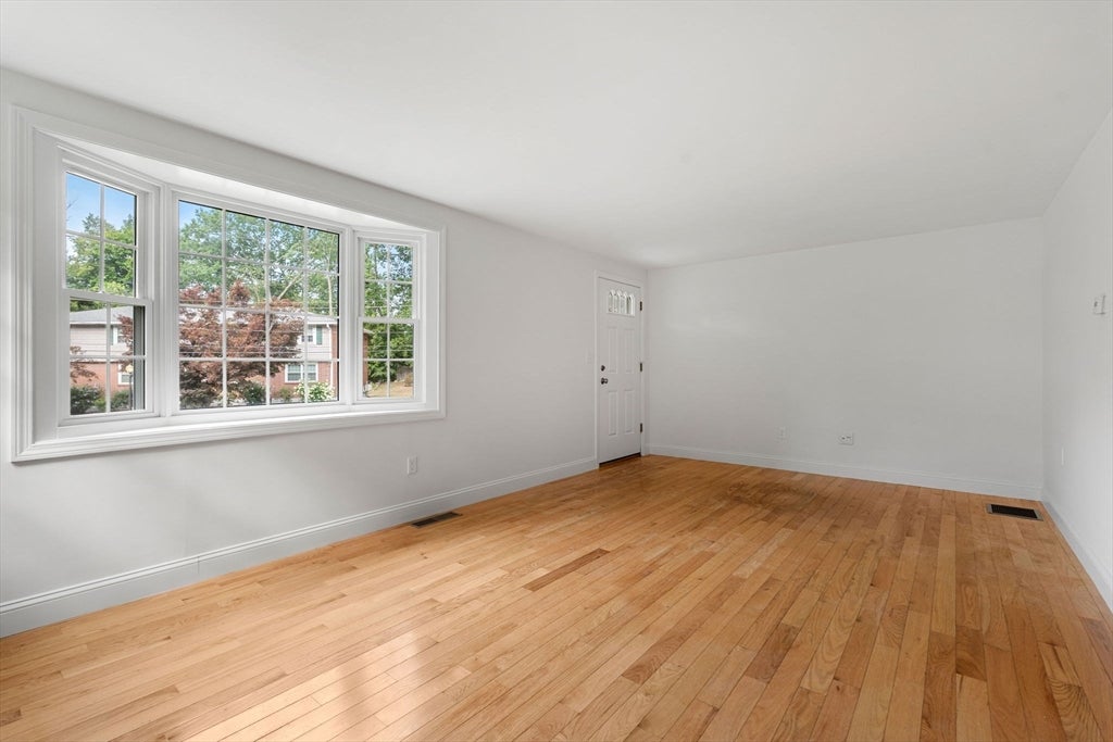 9 Franzone Dr #9, Haverhill, MA, 9 Franzone Dr #9, Haverhill, MA Photo #10