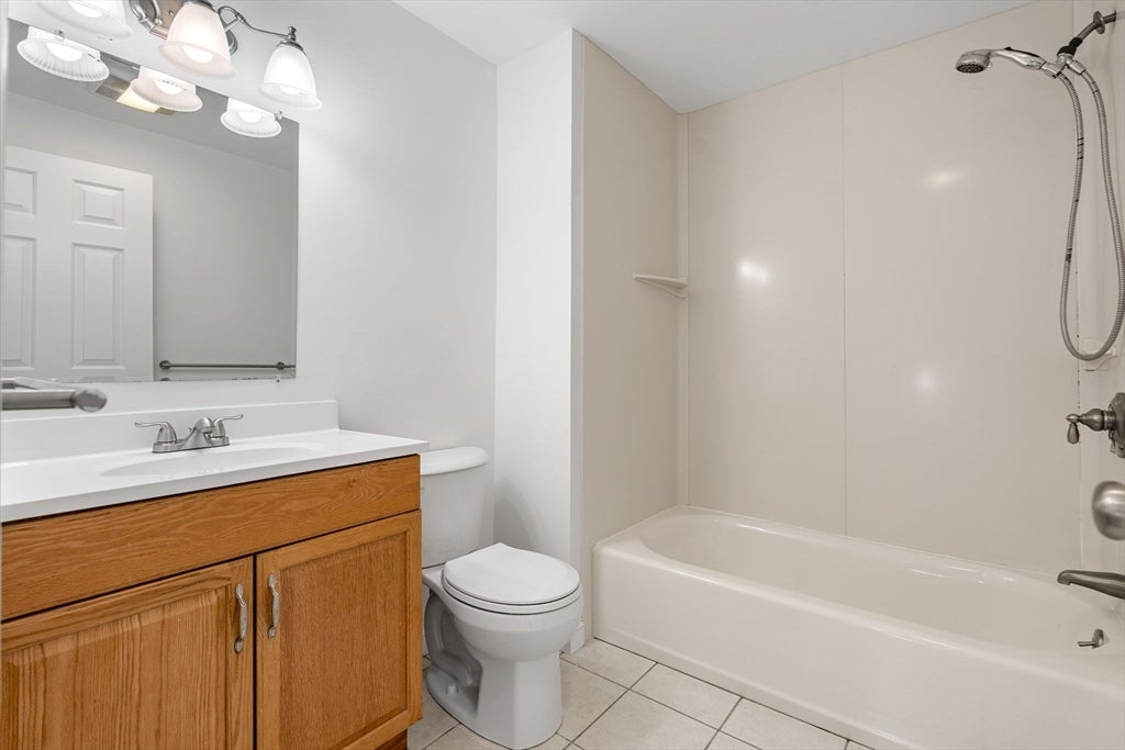 9 Franzone Dr #9, Haverhill, MA, 9 Franzone Dr #9, Haverhill, MA Photo #25