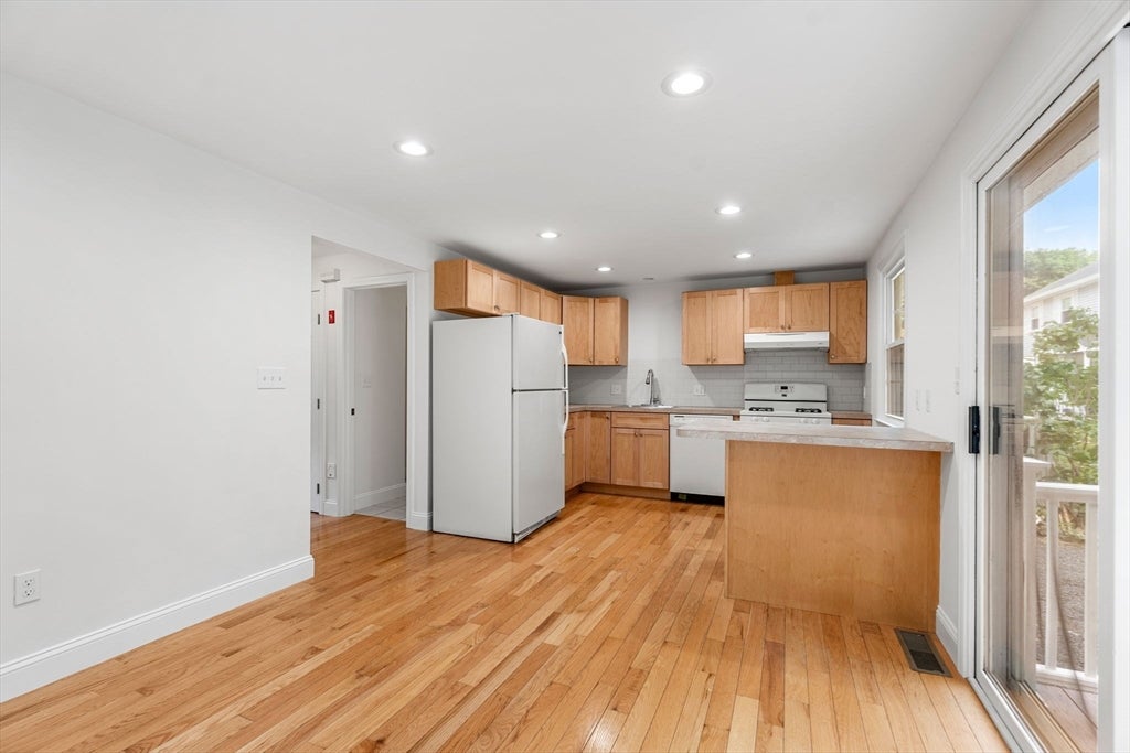 9 Franzone Dr #9, Haverhill, MA, 9 Franzone Dr #9, Haverhill, MA Photo #18