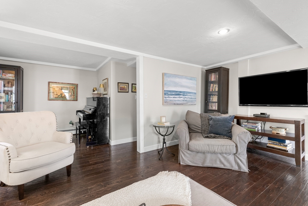 9 Elm Ct, Andover, MA Photo #16