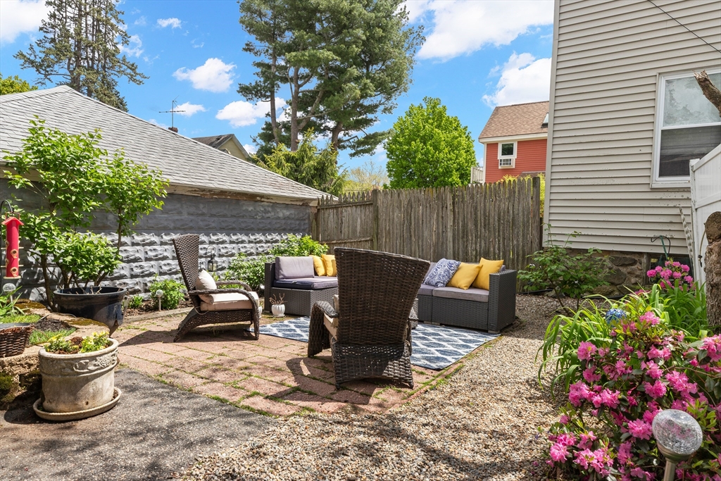 9 Elm Ct, Andover, MA Photo #31