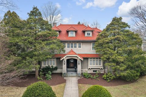 Photo of 131 Fair Oaks Park, Needham, MA 02492 (MLS # 73502566)