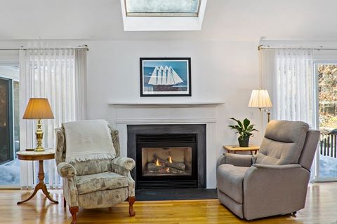 30 Grant Breen Dr Mashpee MA 02649