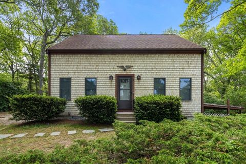 10 Cheshire Rd Yarmouth MA 02673