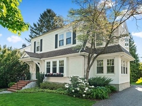 Photo of 8 Arapahoe Rd #-, Newton, MA 02465 (MLS # 73512355)