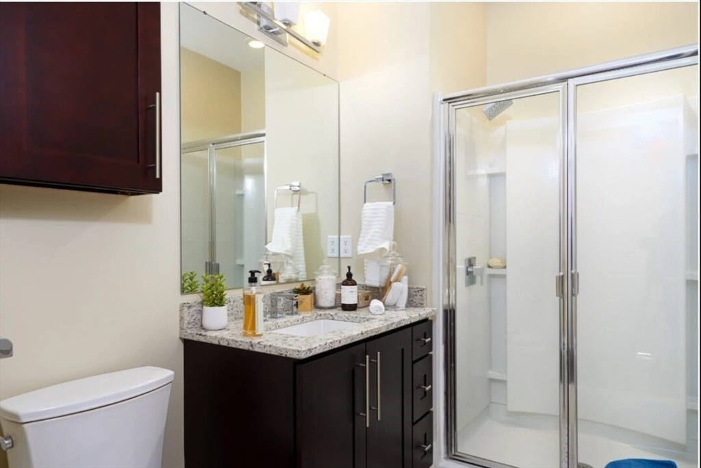 1000 Matrix Way 3207