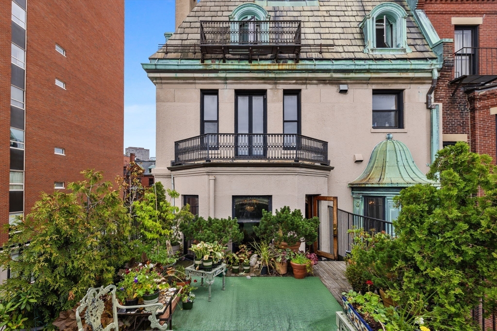 334 Beacon 5