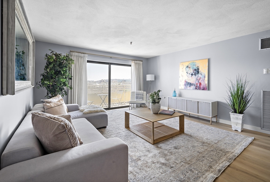 199 Coolidge Ave 407