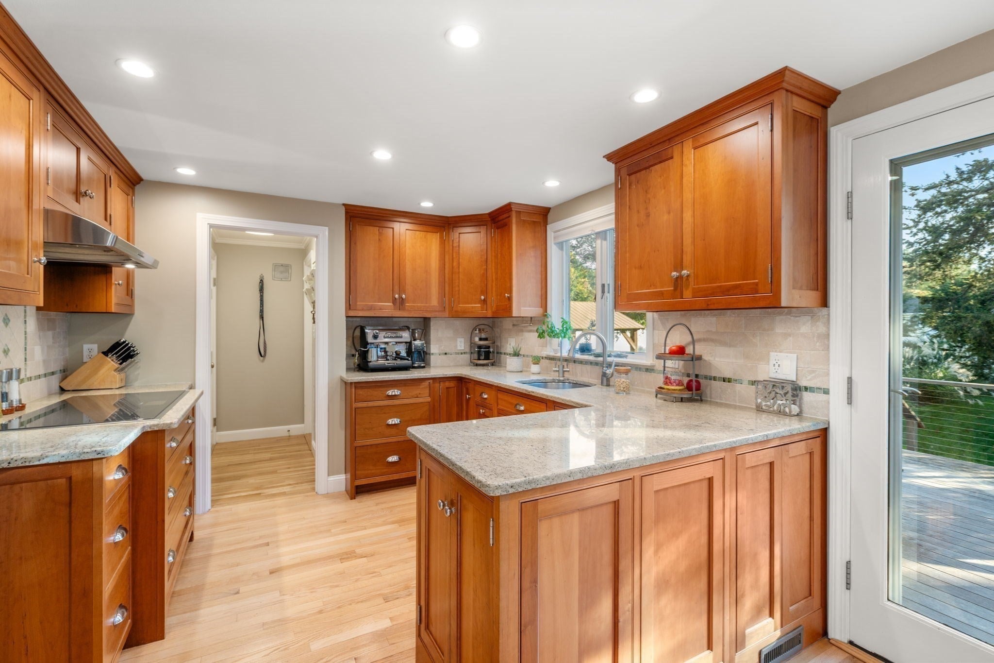 5 Juniper Lane, Medfield, MA, 5 Juniper Lane, Medfield, MA Photo #7