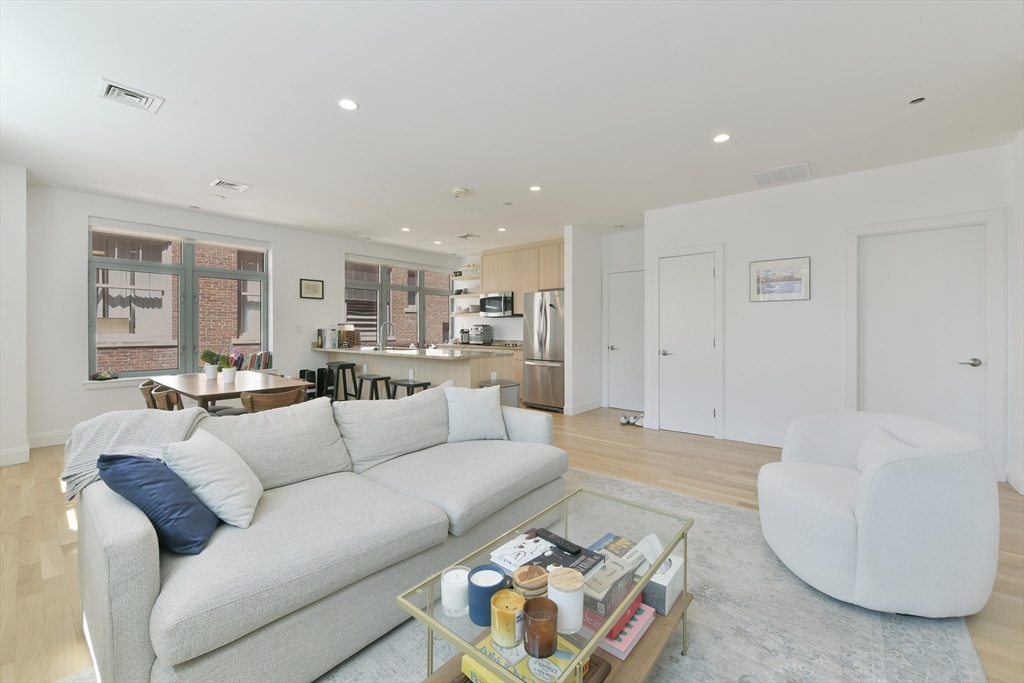 425 Boylston Street 602